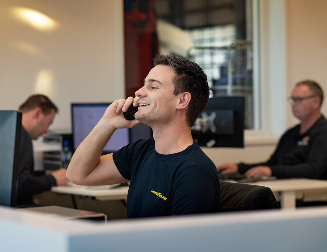 Goodyearin palveleva puhelin ServiceLine24