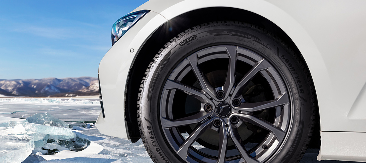 „UltraGrip Ice 3“ ant sniego 1