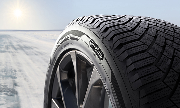 UltraGrip Ice 3 uz sniega